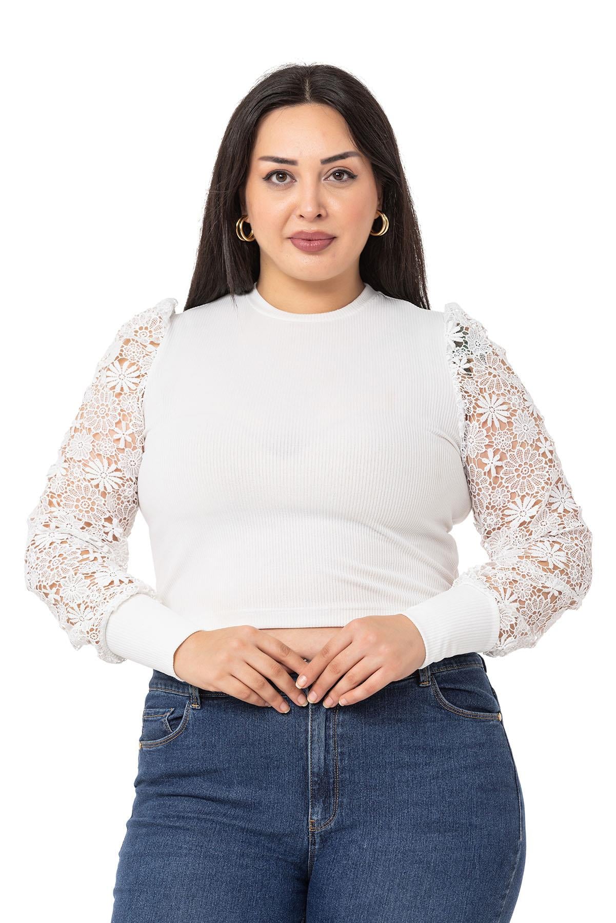 Büyük Beden Kolları Dantelli Kol Ağzı Manşetli Kaşkorse Beyaz Body