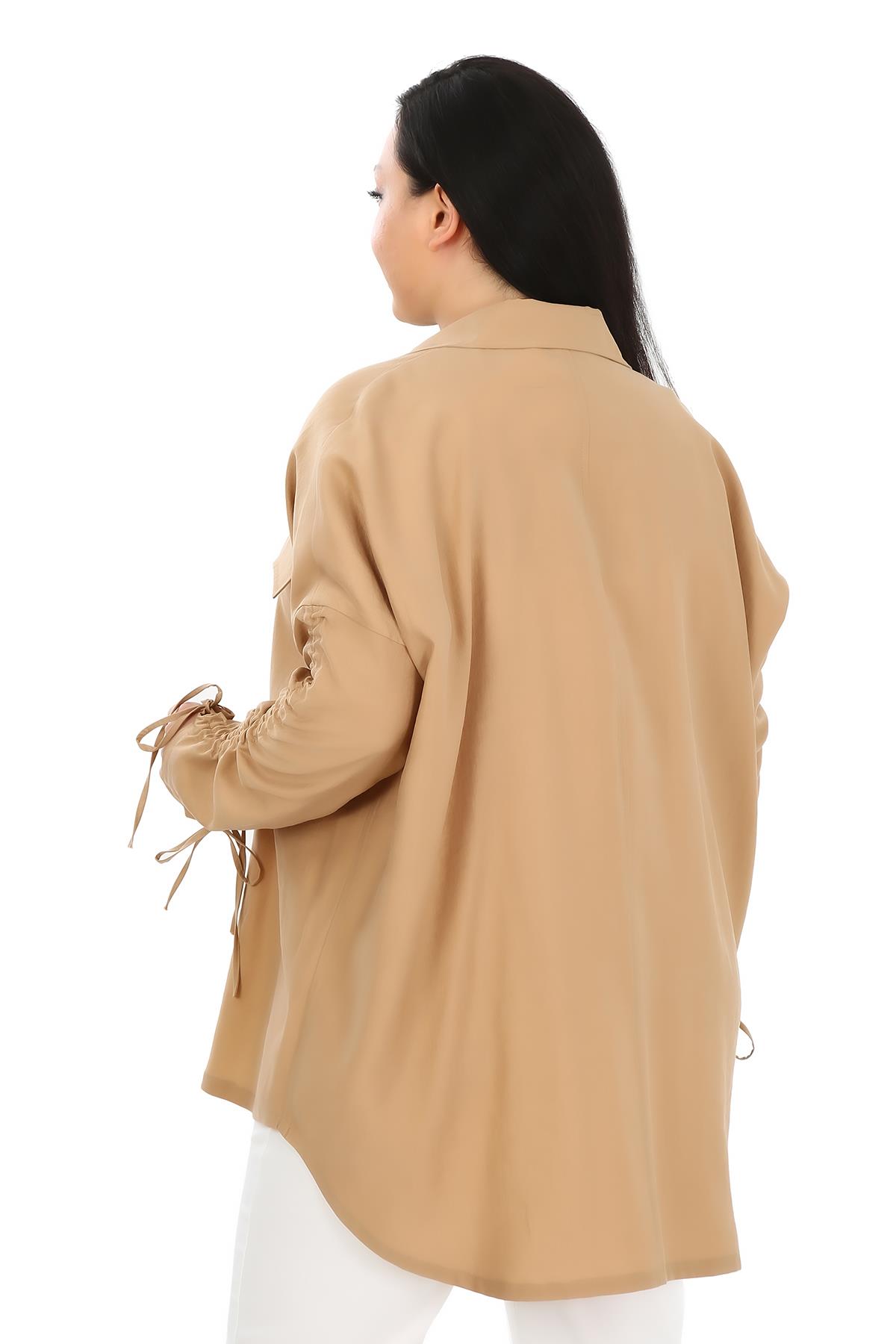 Büyük Beden Kolları Tünelli Kapalı Cepli Oversize Camel Gömlek 
