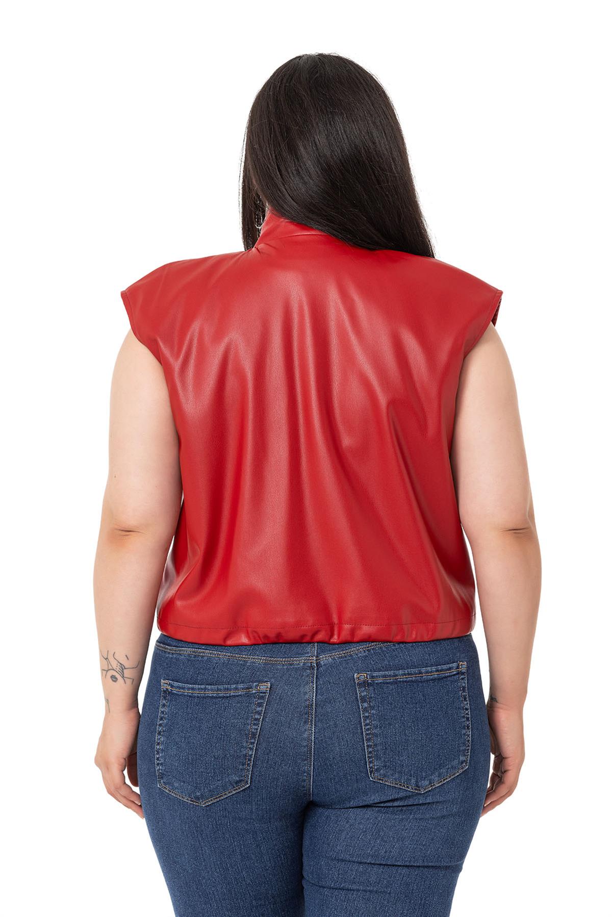 Büyük Beden Alttan Büzgü Detaylı Cepli Astarlı Deri Kısa Kırmızı Yelek