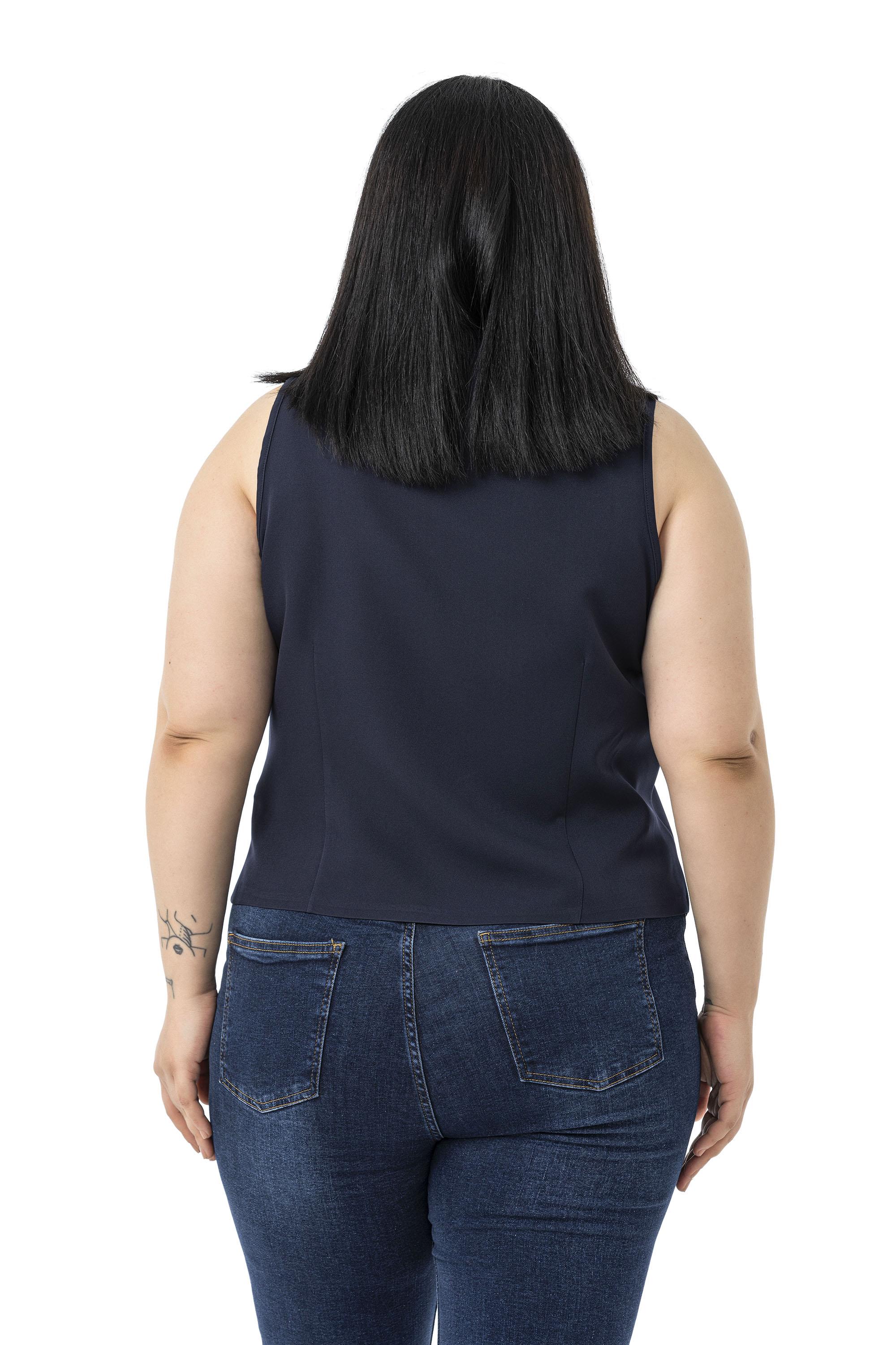 Büyük Beden Düğme Detaylı Lacivert Bluzan Yelek