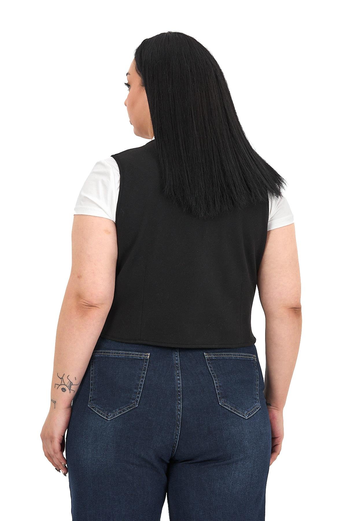 Büyük Beden Düğme Kapamalı Cep Kapaklı Astarlı Kısa Kaşe Siyah Yelek