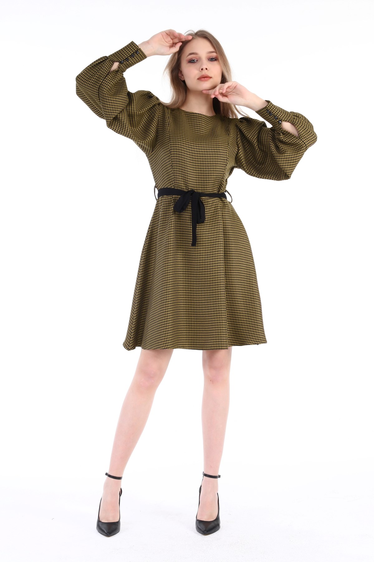 Round Neck Sleeves Pleated Wide Cuffs Zipper Houndstooth Patterned Black Brown Dress