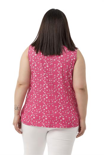 Büyük Beden Çiçek Desenli V Yaka Yanlarda Yırtmaç Detaylı Kolsuz Fuşya Bluz