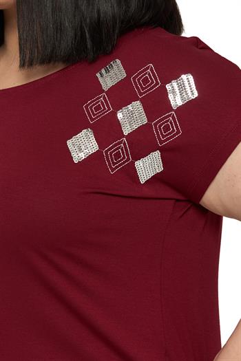 Büyük Beden Düşük Kısa Kollu Omuzda Baklava Desenli Bordo Bluz