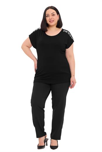 Büyük Beden Düşük Kısa Kollu Omuzda Şerit Desenli Siyah Bluz