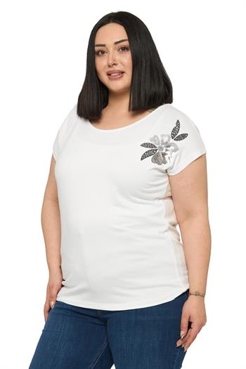 Büyük Beden Düşük Kısa Kollu Omuzda Papatya Desenli Ekru Bluz