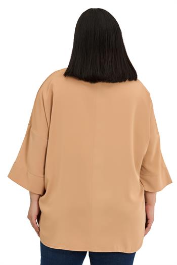 Büyük Beden Gömlek Yaka Düşük Truvakar Kollu Rahat Kesim Vizon Bluz 