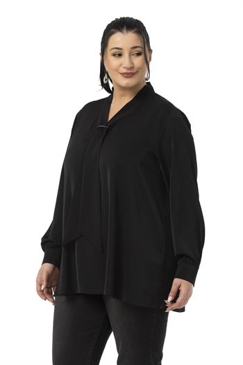 Büyük Beden Kravat Yaka D Toka Detaylı Siyah Bluz