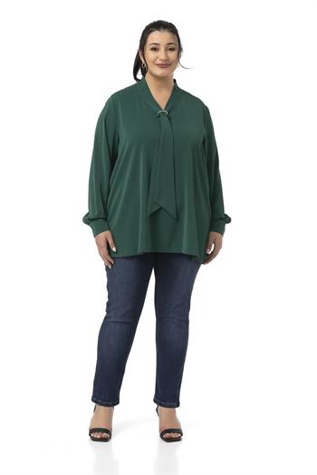 Büyük Beden Kravat Yaka D Toka Detaylı Zümrüt Yeşili Bluz