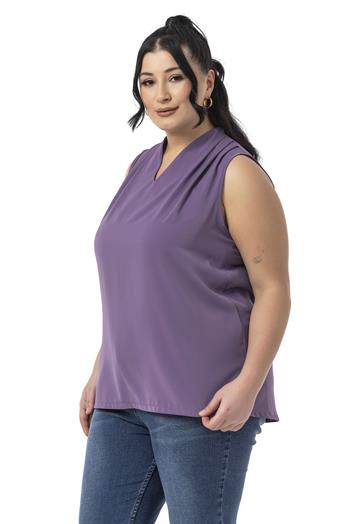 Büyük Beden Omzu Pile Detaylı V Yaka Kolsuz Mor Bluz