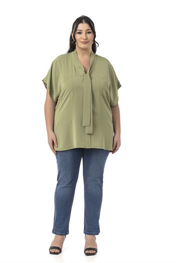 Büyük Beden Yakada Bağlama Detaylı Düşük Yarım Kollu Fıstık Yeşili Bluz