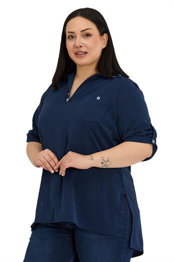 Büyük Beden Yakası Düğme ve Pat Detaylı Kolu Apoletli Lacivert Bluz