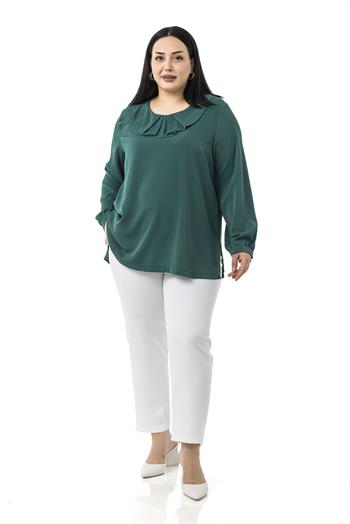Büyük Beden Yakası Pileli Yanları Yırtmaçlı Zümrüt Yeşili Bluz