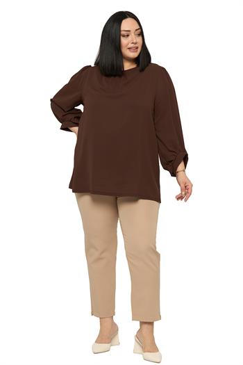Büyük Beden Yuvarlak Yaka Truvakar Büzgülü Kollu Rahat Kesim Kahverengi Bluz