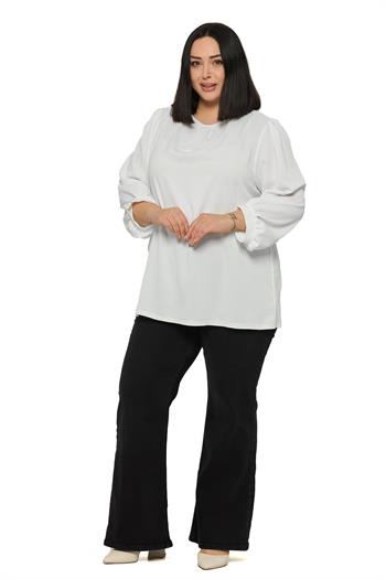 Büyük Beden Yuvarlak Yaka Truvakar Büzgülü Kollu Rahat Kesim Beyaz Bluz