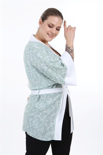 Önden Bağlamalı ve Düğmeli Kolları Geniş Küçük Çiçekli Yeşil Kimono