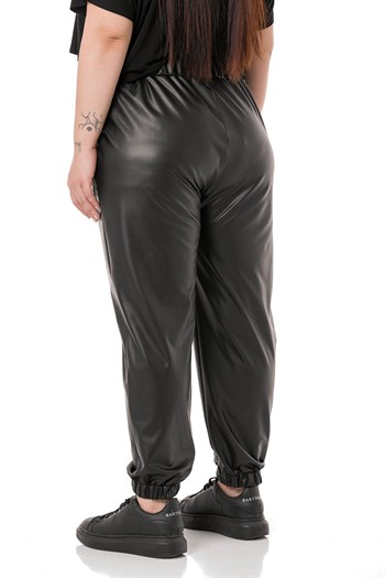 Büyük Beden Beli ve Paçası Lastikli Cepli Siyah Deri Pantolon