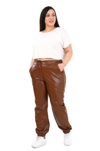 Büyük Beden Beli YanlardanLastikli Cepli Paçası Lastikli Kahverengi Deri Pantolon