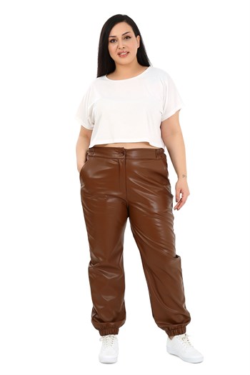 Büyük Beden Beli YanlardanLastikli Cepli Paçası Lastikli Kahverengi Deri Pantolon
