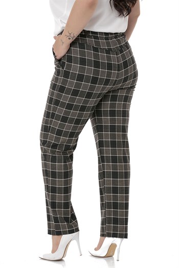 Büyük Beden Dar Paça Cepli Siyah Zümrüt Ekose Pantolon