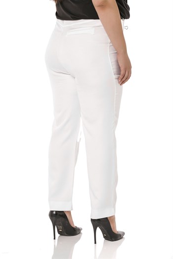 Plus Size Skinny Leg Ribbed Stitched White Trousers with Slits and Zippers