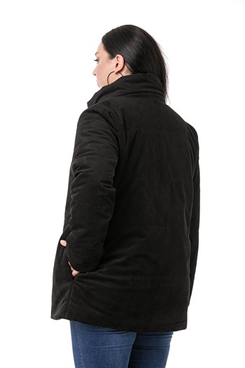 Büyük Beden Dik Yaka Yandan Cepli Astarlı Kadife Siyah Kaban