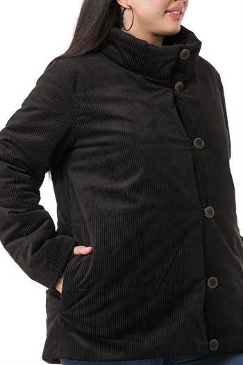 Büyük Beden Dik Yaka Yandan Cepli Astarlı Kadife Siyah Kaban