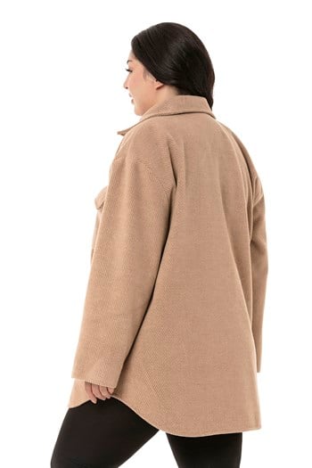 Büyük Beden Gömlek Yaka Kapaklı Cepli Astarlı Balıksırtı Dokuma Camel Kaban