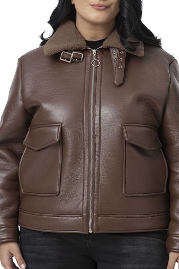 Büyük Beden İçi Kürklü Fermuarlı Yakası Toka Detaylı Kahverengi Deri Mont