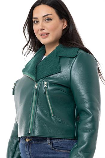 Büyük Beden İçi Kürklü Kruvaze Fermuar Detaylı Cepli Deri Zümrüt Mont