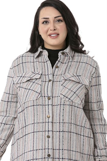 Büyük Beden Kapaklı Cepli Manşetli Ekru Lacivert Gömlek