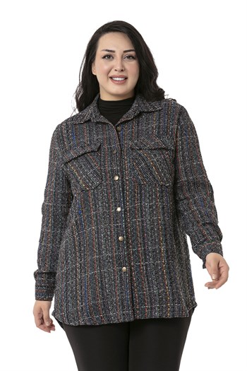 Büyük Beden Kapaklı Cepli Manşetli Siyah Gömlek