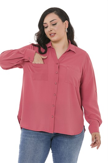 Büyük Beden Katlamalı Kollu Çift Cepli Sırt Büzgü Detaylı Arkası Uzun Pembe Gömlek