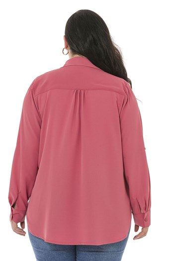 Büyük Beden Katlamalı Kollu Çift Cepli Sırt Büzgü Detaylı Arkası Uzun Pembe Gömlek