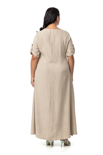 Büyük Beden Katlamalı Yarım Kollu Apoletli Yırtmaçlı Uzun Bej Rengi Elbise 