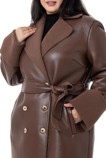 Büyük Beden Kol Ağzı ve İçi Kürklü Uzun Deri Kahverengi Palto 