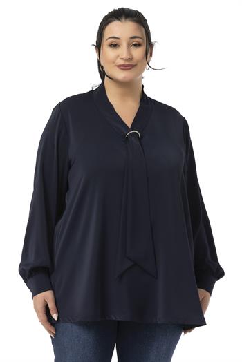 Büyük Beden Kravat Yaka D Toka Detaylı Lacivert Bluz