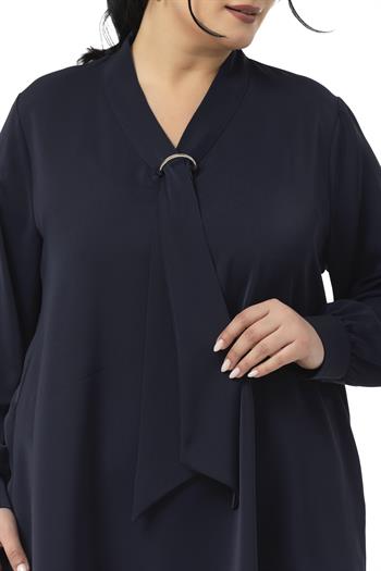 Büyük Beden Kravat Yaka D Toka Detaylı Lacivert Bluz