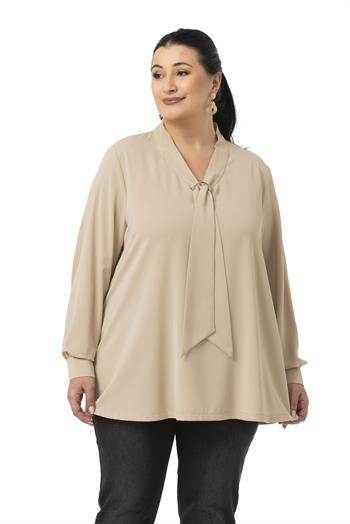 Büyük Beden Kravat Yaka D Toka Detaylı Bej Rengi Bluz