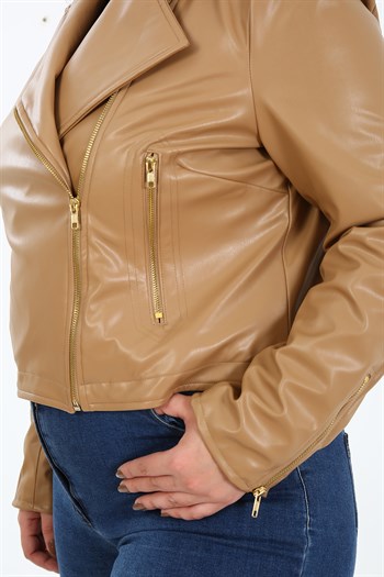 Büyük Beden Kruvaze Fermuar Detaylı Cepli Astarlı Bej Kısa Deri Mont