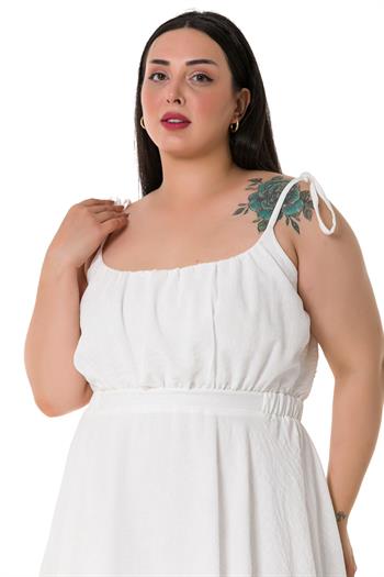 Büyük Beden Omuzdan Bağlama Detaylı Kısa Beyaz Elbise