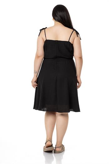 Büyük Beden Omuzdan Bağlama Detaylı Kısa Siyah Elbise