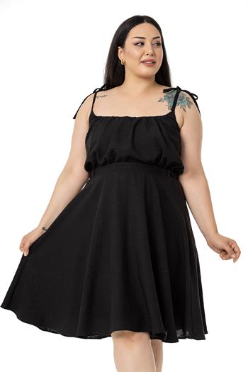 Büyük Beden Omuzdan Bağlama Detaylı Kısa Siyah Elbise