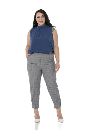 Büyük Beden Paça Detaylı Beli Arkadan Lastikli Siyah Mavi Kareli Pantolon