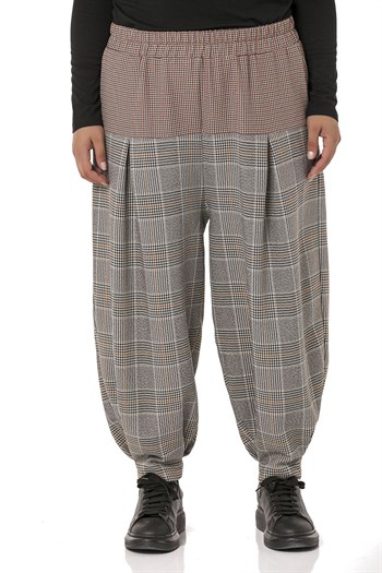 Plus Size Fabric Striped Shalwar Cut Pocket Elastic Black Trousers