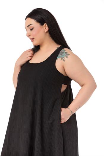 Büyük Beden Pencere Detaylı Askılı Siyah Balon Elbise