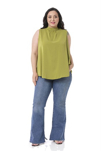 Plus Size Sleeveless Green Blouse with Buttoned Back Collar and High Collar