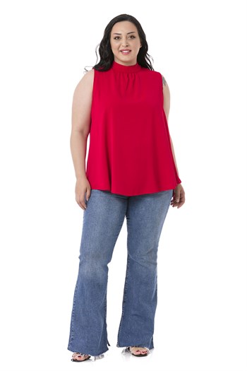 Plus Size Sleeveless Red Blouse with Buttoned Back Collar and High Collar
