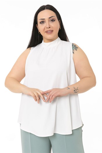 Büyük Beden Yakası Arkadan Düğmeli Dik Yaka Dökümlü Kolsuz Beyaz Bluz
