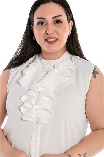 Büyük Beden Yakası İki Kat Volanlı Düğmeli Kolsuz Beyaz Gömlek